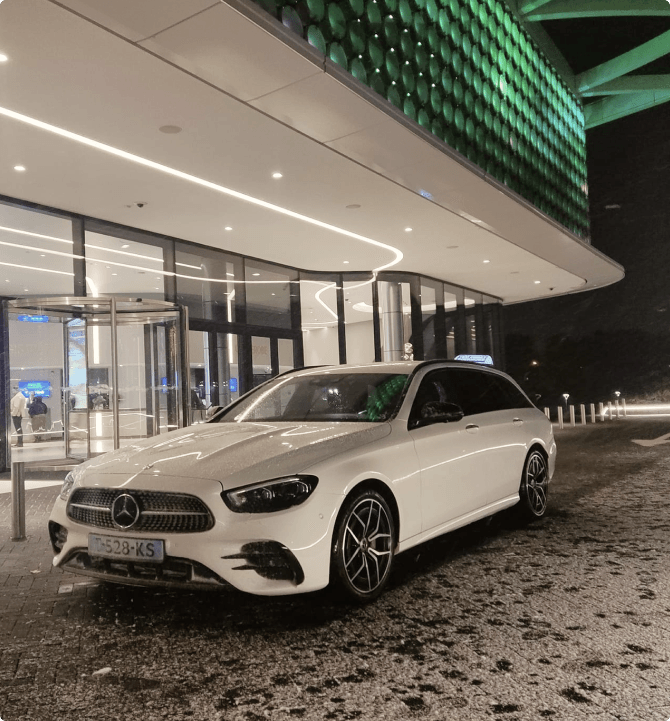 Mercedes E klasse Amg line Dusseldorf Airport